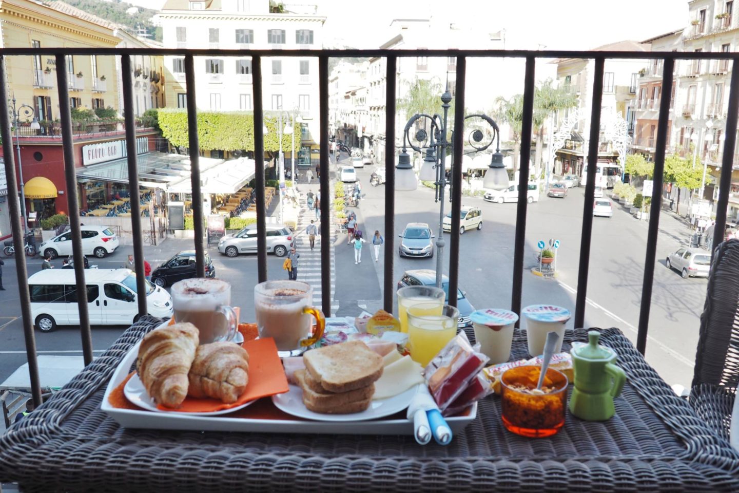 Emma Victoria Stokes Sorrento Main Square Piazza Tasso B&B Breakfast